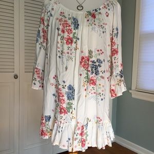 BNWT! White boho style floral long sleeve shirt!